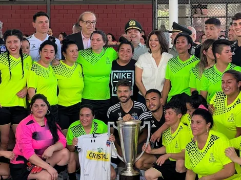 Colo Colo visita el Centro Penitenciario Femenino