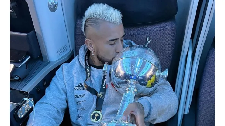Arturo Vidal ingresó en el minuto 71 en la final de Copa Libertadores
