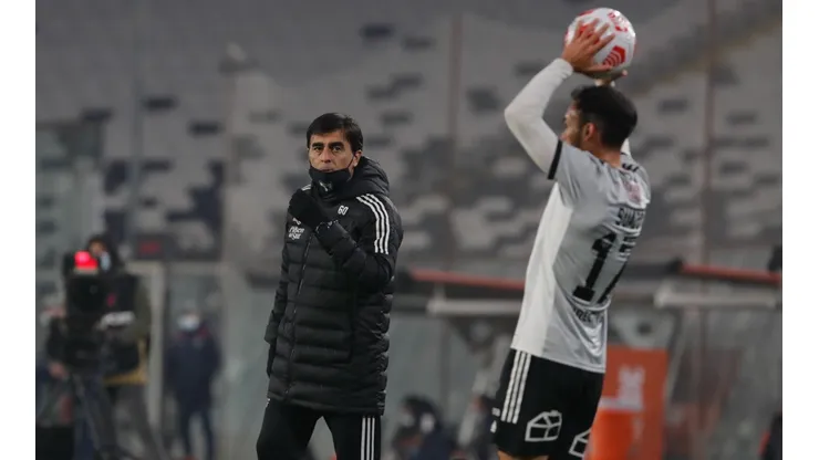 Suazo la tira al córner sobre la posibilidad de que Quinteros deje Colo Colo.