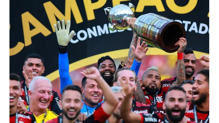 Arturo Vidal consiguió su primer título continental a nivel de clubes con el Flamengo en Copa Libertadores