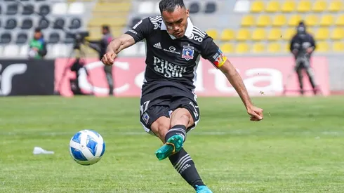 “Quiero renovar, siempre y cuando la cláusula no se traba para salir”.