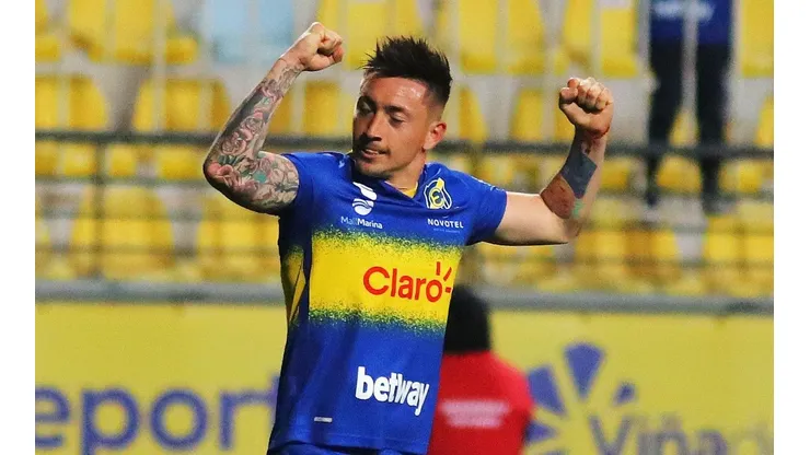 Rodrigo Echeverría en órbita de Colo Colo