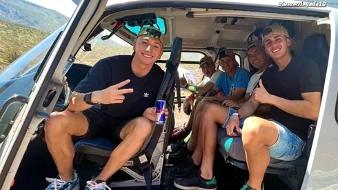 El paseo en helicóptero de los juveniles albos