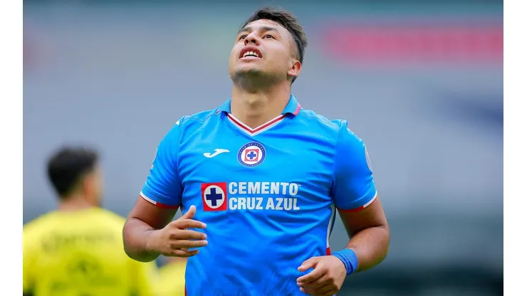 Hinchas de Cruz Azul piden la salida de Morales para la próxima temporada.