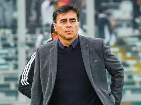 Quinteros viajó a Argentina en medio de los rumores que lo sitúan en Independiente