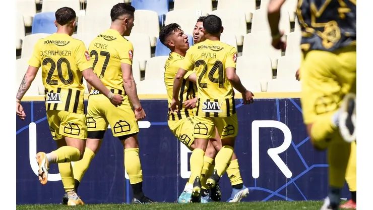 Ethan Espinoza le da vida a Fernández Vial