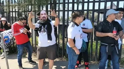 Se provocan largas filas en la entrada del Estadio Monumental.