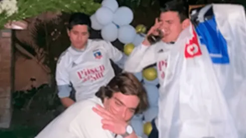 Los hinchas llegaron al matrimonio con la camiseta de Colo Colo.