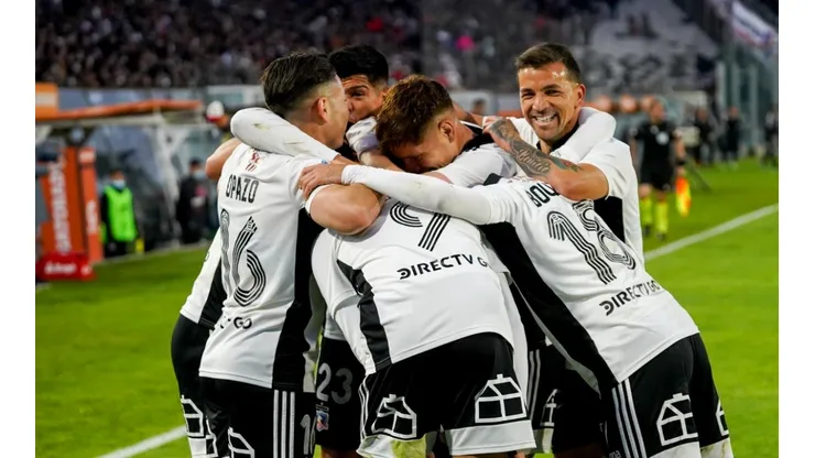 Colo Colo enfrentará a Universidad Católica a las 19:00 horas de este martes 4 de octubre