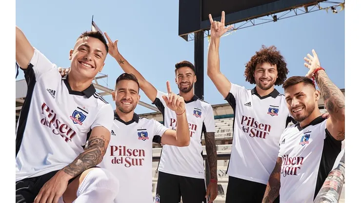 La camiseta de Colo Colo está en oferta en la tienda DaleAlbo