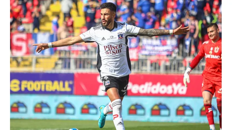 Figura dentro y fuera de la cancha: Lucero cumple el sueño de pequeño hincha.