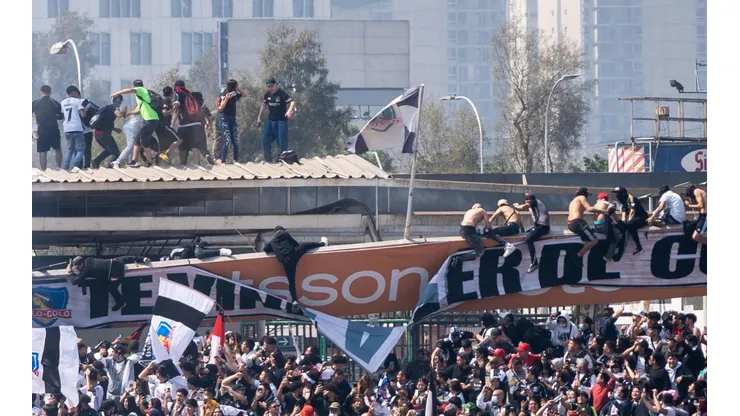 Así quedó el techo del sector cordillera en el Estadio Monumental.