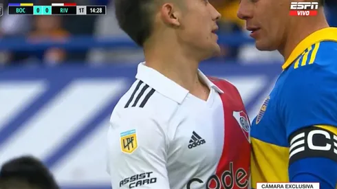 Solari no se le achica a Rojo en tenso cruce durante el River vs Boca.