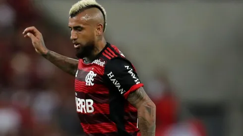Flamengo con Vidal en cancha desaprovechan acortar distancia en el Brasileirao.