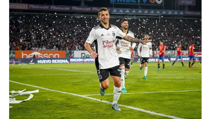 Colo Colo le pasa por encima a UE con gol de Costa y sufre expulsión de Gil.