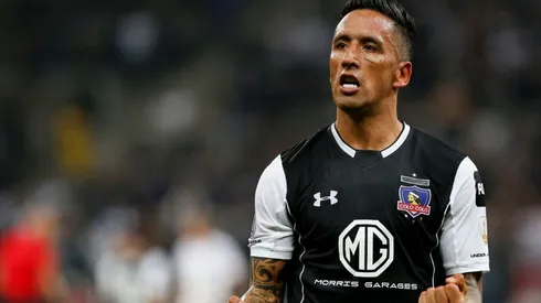 Lucas Barrios anunció su retiro del fútbol