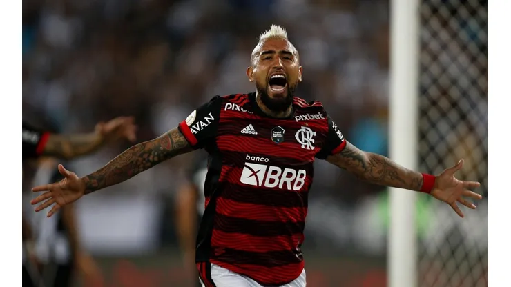 Arturo Vidal asoma como titular ante Vélez Sarsfield en la semifinal de vuelta de la Copa Libertadores 2022.