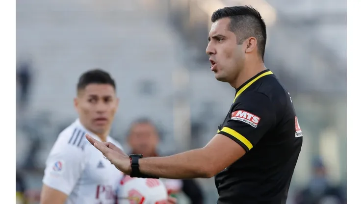 Cristián Garay impartirá justicia en el Colo Colo vs Unión Española de este jueves.