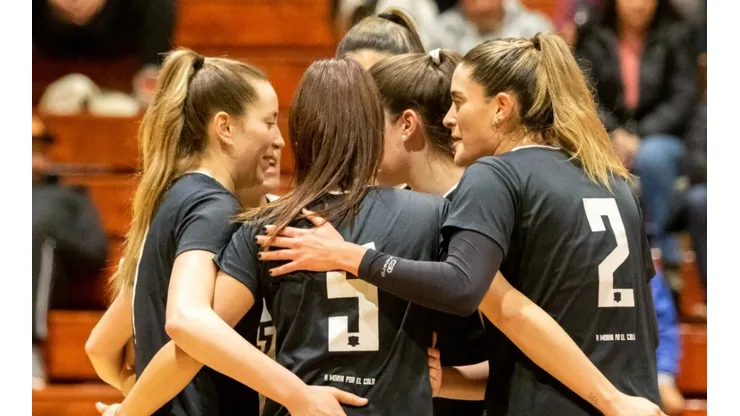 Colo Colo vóleibol se prepara para su debut en la Liga A1 Femenina
