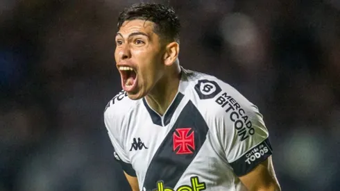 La supuesta foto de Carlos Palacios alentando a Colo Colo