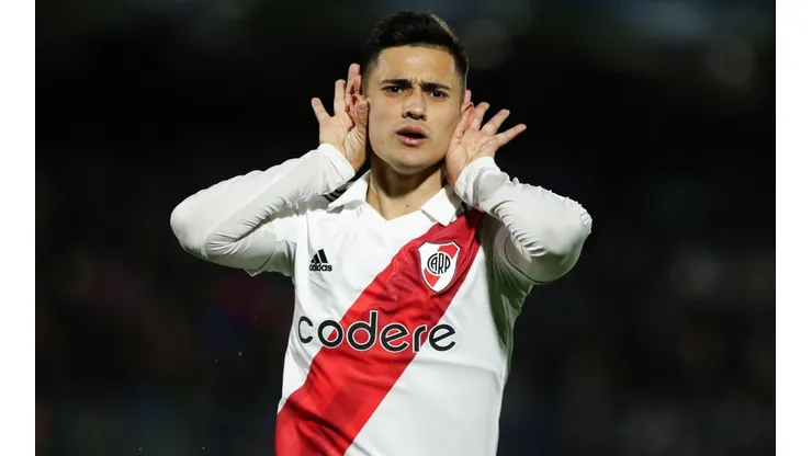 Periodista argentino le mete presión a Scaloni para que suba a Solari a Qatar 2022.
