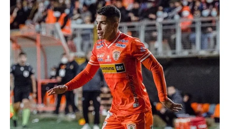 A Jorge Espejo le brillan los ojos ante el interés de Colo Colo.