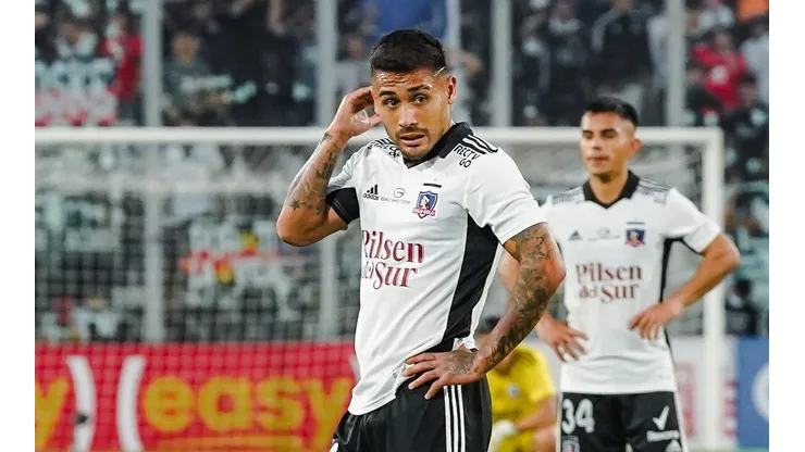 Jorge Valdivia no ve con buenos ojos a Marcos Bolados de 9 ante Unión La Calera.