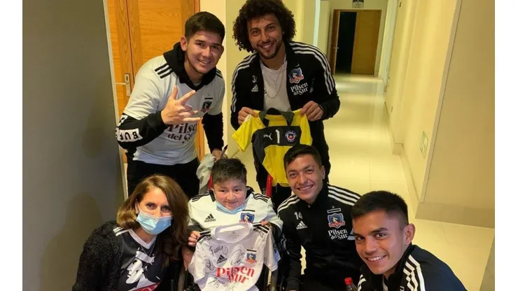 El debate que surgió en torno a la autoproclamada madrina de Colo Colo