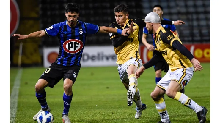 Huachipato vence a Coquimbo Unido en la ida de los octavos de final de la Copa Chile.