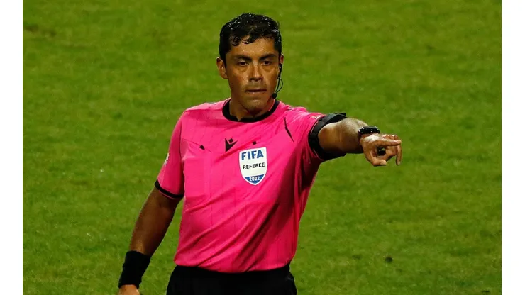 Colo Colo conoce a la terna referil para el partido ante Ñublense.