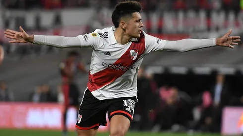 Pablo Solari anotó un doblete por River Plate