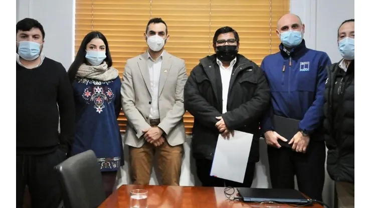 El CSD Colo Colo se reunió con el Minsal para solicitar el aumento de aforo en los estadios.
