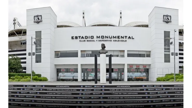 Blanco y Negro administra el club desde 2005