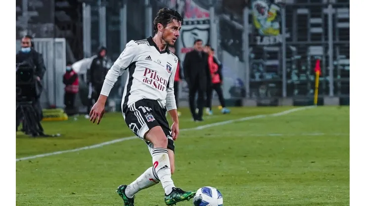 Gustavo Quinteros aprueba el debut de Marco Rojas