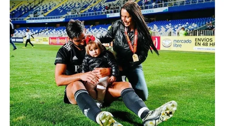 La felicidad de la esposa de Emiliano Amor
