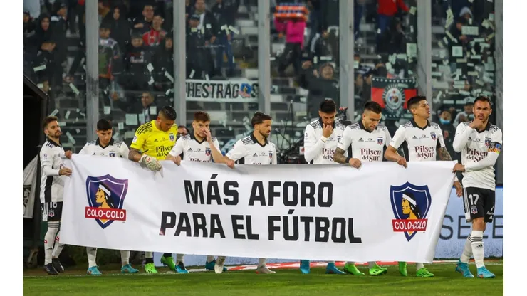 En Colo Colo han tomado las banderas en la solicitud de aumento de aforo