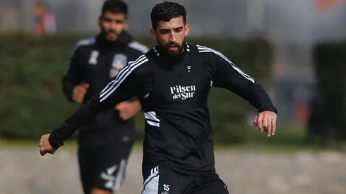 Emiliano Amor ya hace trabajos con balón