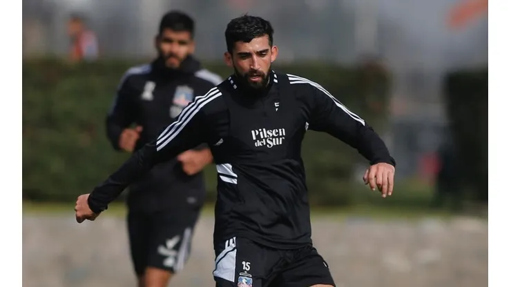 Emiliano Amor ya hace trabajos con balón