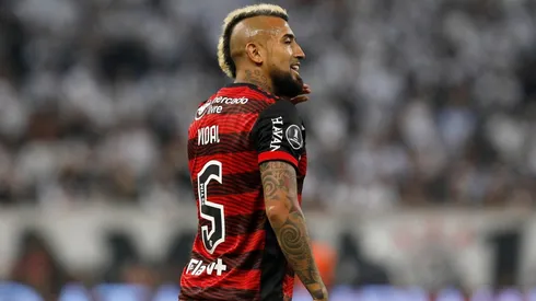 DT de Flamengo elogió el ingreso de Arturo Vidal ante Corinthians.