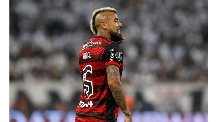 DT de Flamengo elogió el ingreso de Arturo Vidal ante Corinthians.