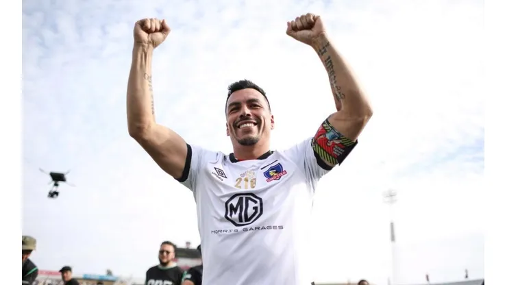 Esteban Paredes es una leyenda del club