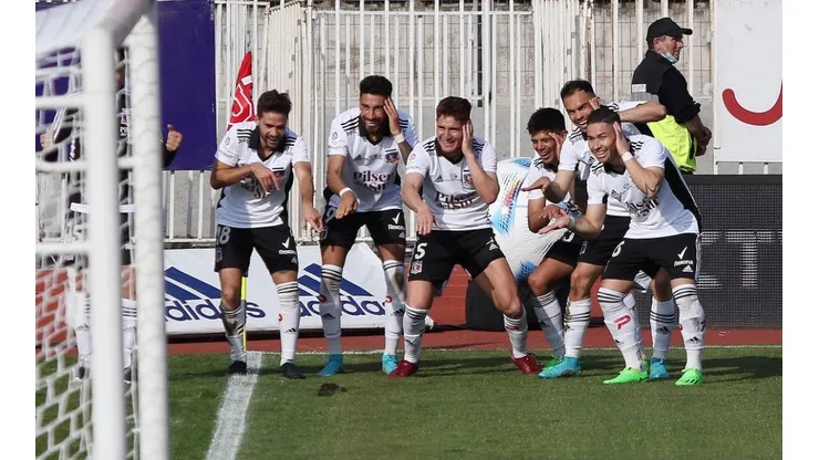 Maximiliano Falcón le pone nota al DJ de Colo Colo