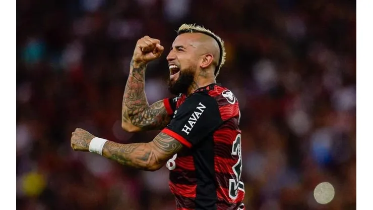 En su primera titularidad con el Flamengo, Arturo Vidal habilitó y se estrenó en las redes.