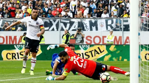 Paredes agrandó su leyenda en Colo Colo anotándole casi siempre a la U
