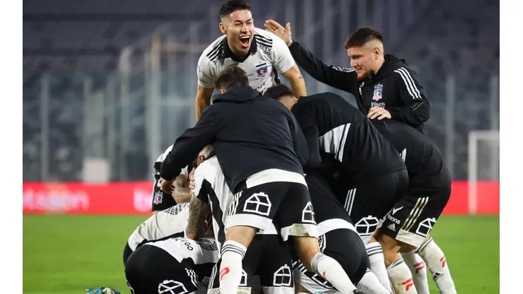 Colo Colo celebró con todo el triunfo ante Huachipato