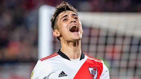 En media hora de juego el Pibe maravilló a los argentinos.