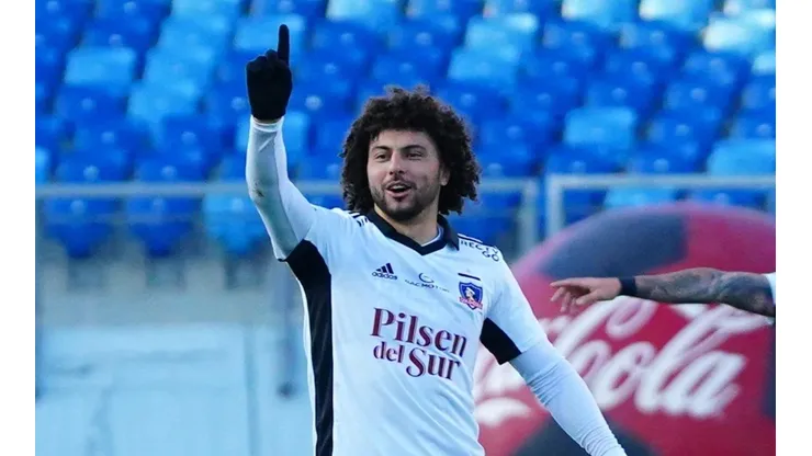 Fiel a su estilo, Peluca dejó claro que quiere seguir en Colo Colo.