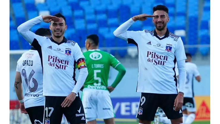 Pablo Solari reacciona a la celebración del gol de Juan Martín Lucero