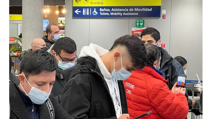 Pablo Solari ya está en el aeropuerto para viajar a Argentina