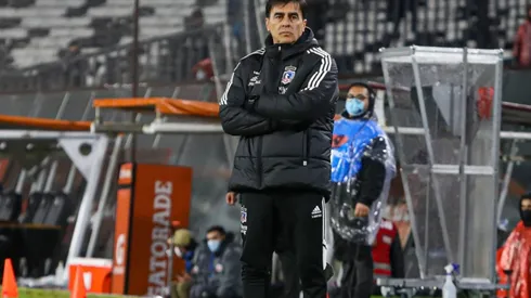 Marcelo Barticciotto realiza llamado de atención a Gustavo Quinteros